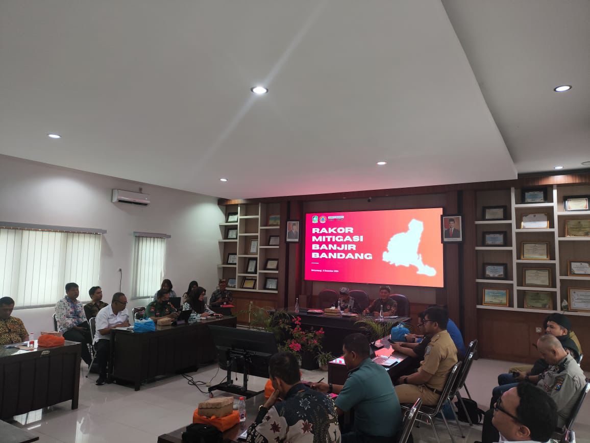 Rapat Koordinasi Mitigasi Bencana Terhadap Ancaman Banjir dan Banjir Bandang di Dinas Pertanian dan Pangan Banyuwangi